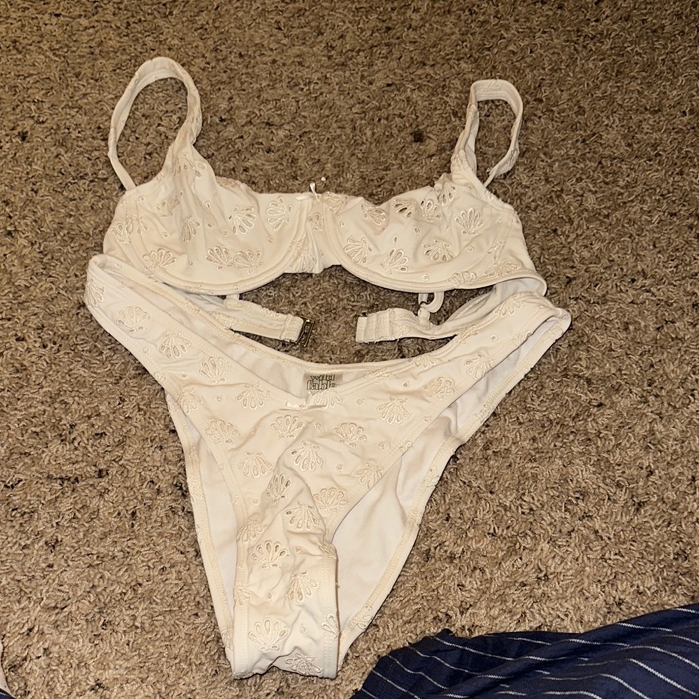 Elegant White Lace Swimsuit Set